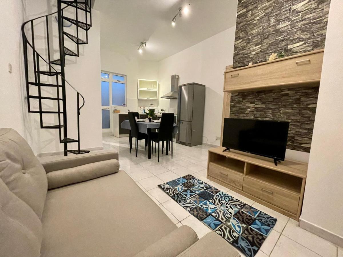 Balesa Property - Modern Duplex House In Central Sliema Exteriér fotografie